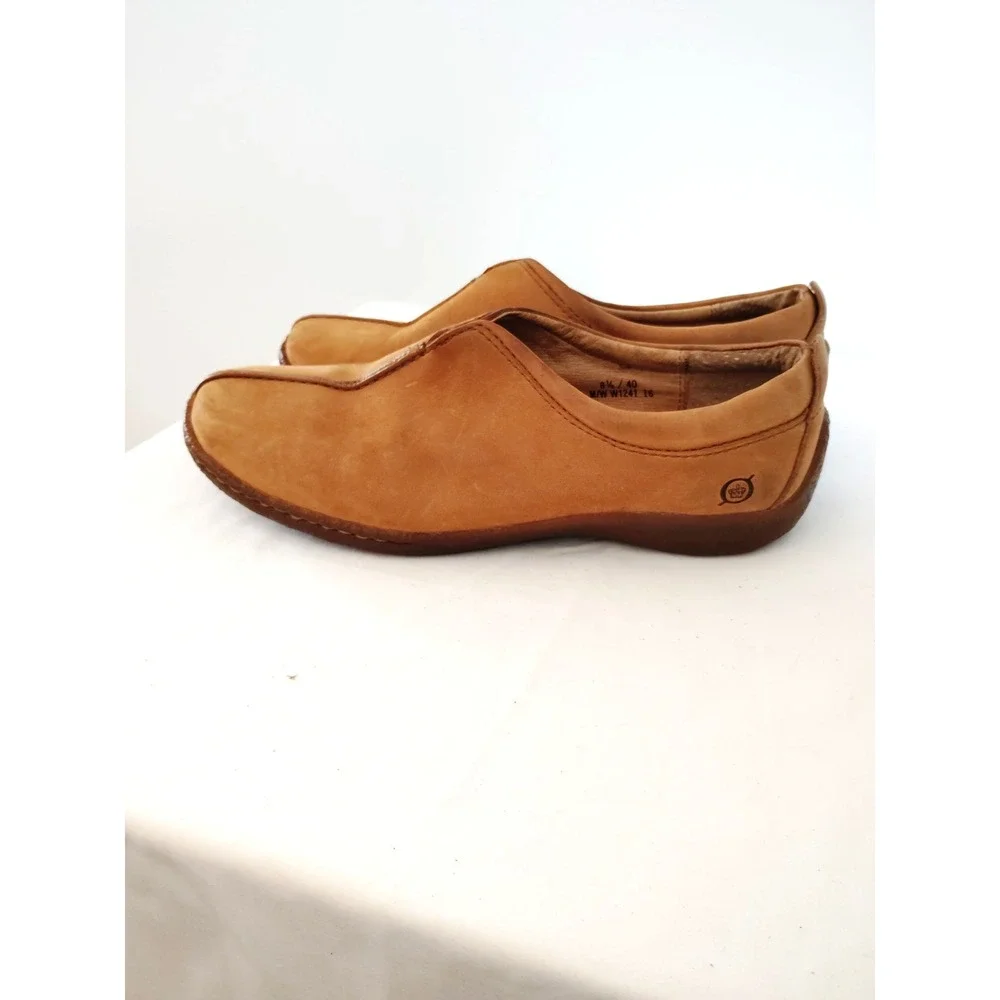 Born Shoes Women 8.5M Tan Nubuck Leather Comfort Slip On Split Toe Clogs Loafers